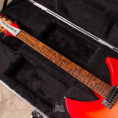 Rickenbacker 330 Fireglo image 8