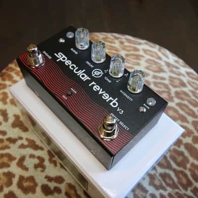 GFI System Specular Reverb V3 2010s - Black/Red image 2