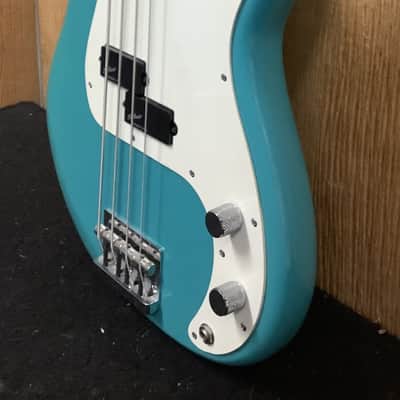 Squier Precision Bass image 4