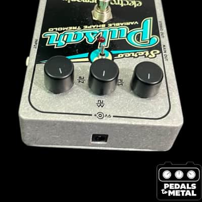 Electro-Harmonix Stereo Pulsar Analog Tremolo 2007 - Present - Blue - X18922 image 3