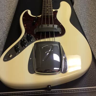 Fender American Design Experience Vintage Jazz Bass 2016 Olympic White image 1