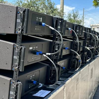 L-Acoustics Kara line array Speaker with case and fly frame.(lot of 24)THS image 2
