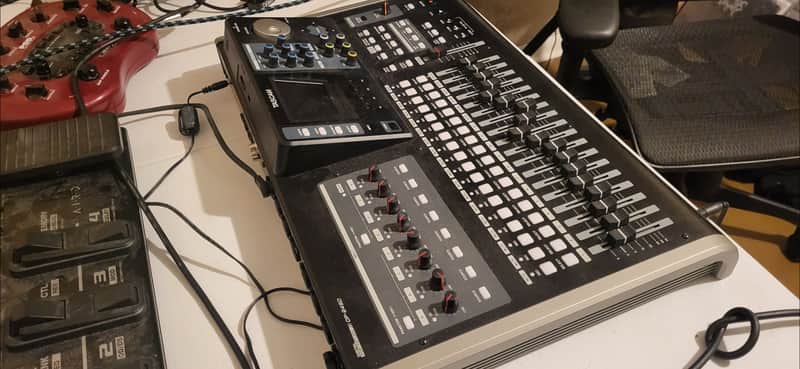 TASCAM DP-24SD 24-track Digital Portastudio 2015 - Present - Black image 1