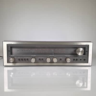 Luxman R-3030 AM/FM Stereo Tuner-Amplifier
