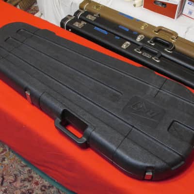 Vintage 1980s Peavey USA Contour Case For T-60 T-25 T-26 T-27 Guitars - Deluxe Interior - (PC/01) image 10