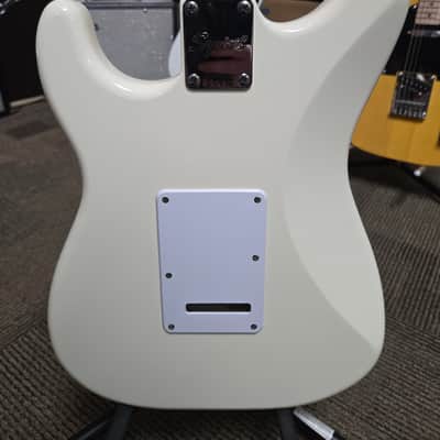 Squier Affinity Series Stratocaster with Maple Fretboard - Olympic White image 6