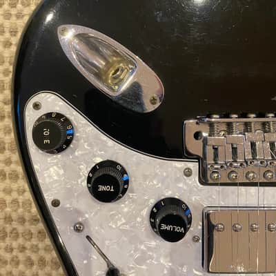 Fender Stratocaster with 3-Bolt Neck, Maple Fretboard 1971 - 1977 - Black image 10