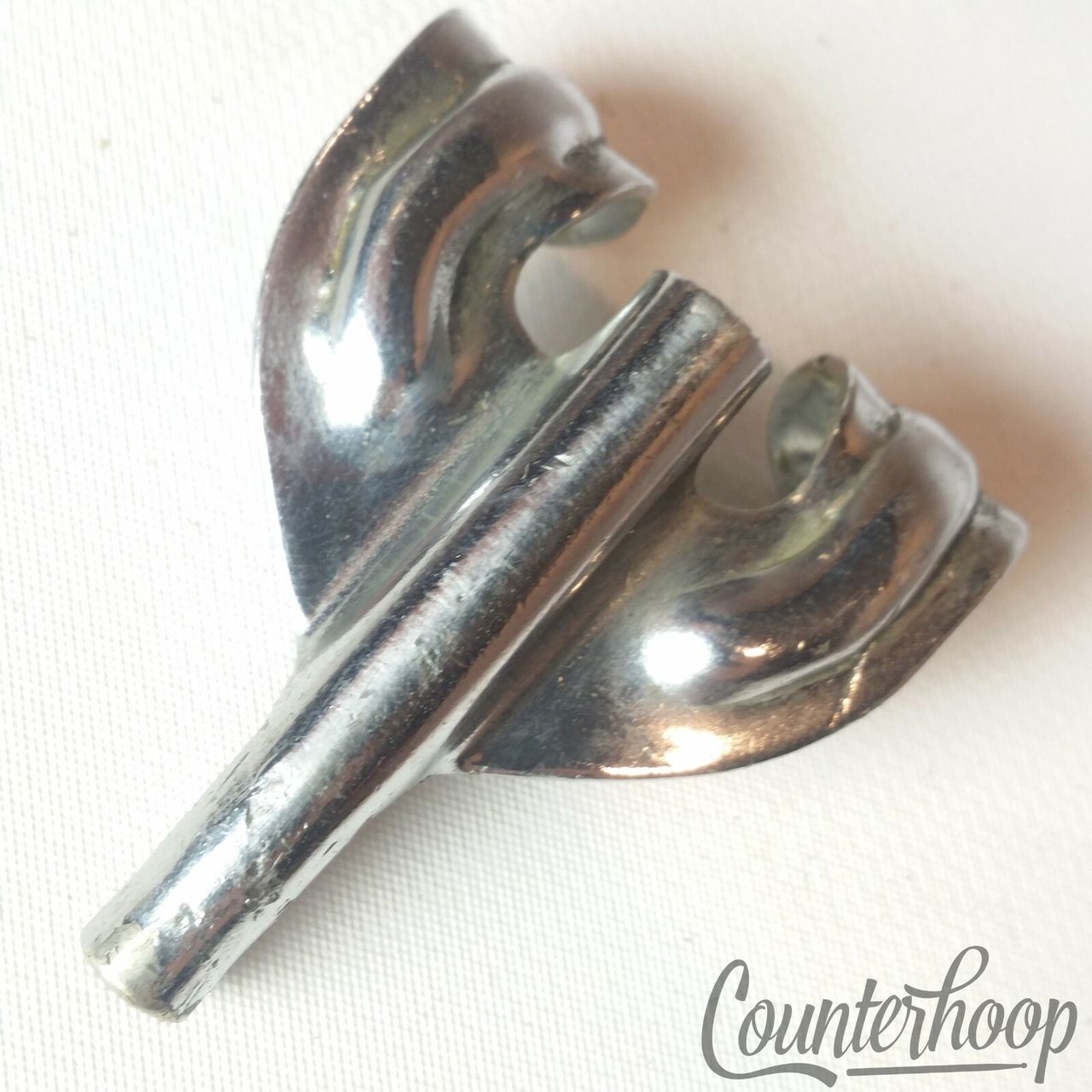 Slingerland Bass/Snare Drum Threaded Single-Tension-Rod-Claw Chrome 40s-50s USA — main photograph