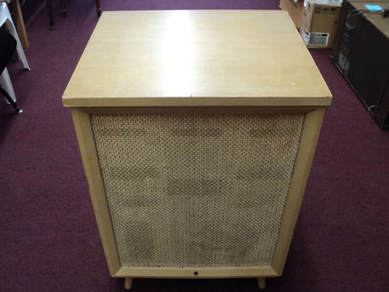 Vintage Columbia Kilosphere Blonde Console Record Player - For Repair image 1