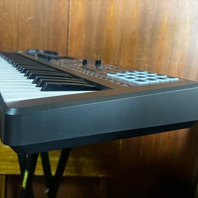 Roland FANTOM-06 Synthesizer Keyboard w/ gig bag image 7