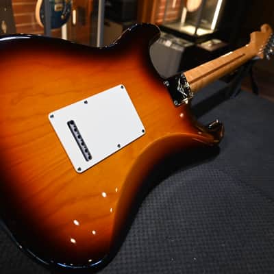 Fender Custom Shop Custom DLX Stratocaster 2009 - Chocolate 3-Tone Sunburst #3314 image 9