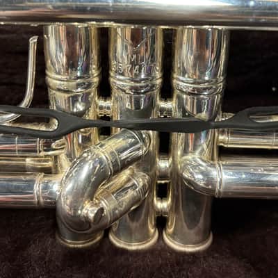 Bach Stradivarius Trumpet Model 37, Silver Finish image 3