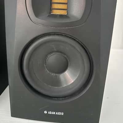 Adam T5V Monitor Pair image 2