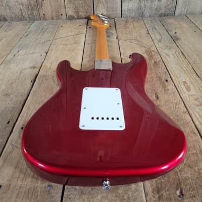 Squier Classic Vibe 60's Stratocaster 2024 - Candy Apple Red image 12