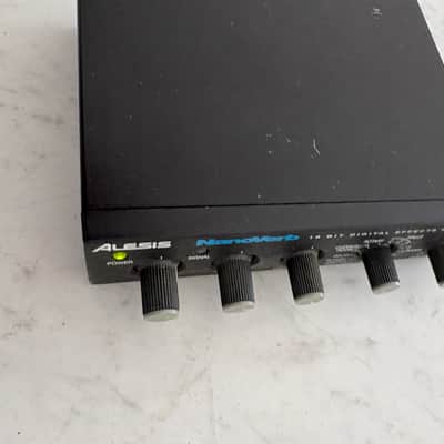 Alesis Nanoverb 18-Bit Digital Effects Processor 1990s - Black image 2