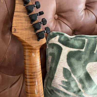 Suhr Eddies Guitars Exclusive Modern - Burgundy Mist image 4