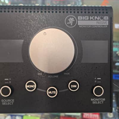Mackie Big Knob 2017 image 3