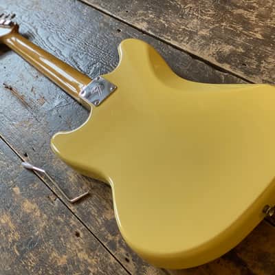 Fender Mustang 1969 Reissue Vintage White/Yellow CIJ Japan 2002 w/ Hardcase image 6