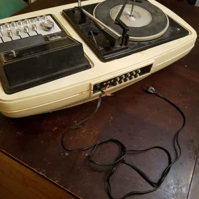 Brother Weird Atomic Age Charisma II BR-5 Quadrophonic Stereo System BSR Turntable 8-Track AM FM Radio 1970s - Cream and black Plastic image 5