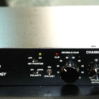 Earthworks 1022 ZDT Series 2-Channel Zero Distortion Microphone Preamp image 2