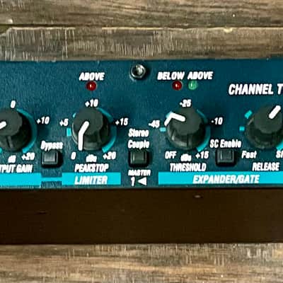 dbx 166XL Stereo Compressor / Limiter / Gate image 1