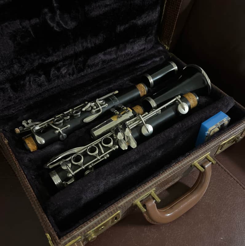 Olds Ambassador Bb Clarinet SN 56874 (Ebonite) image 1