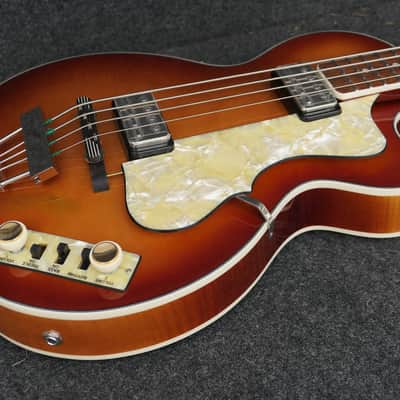 Hofner HCT-500/2-SB Contemporary Series Club Bass Guitar Great Vintage Look in Brown Burst image 3