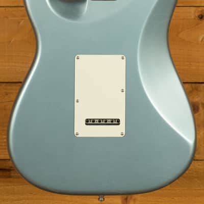 Fender American Ultra Luxe Vintage '60s Stratocaster - Rosewood - Ice Blue Metallic image 4