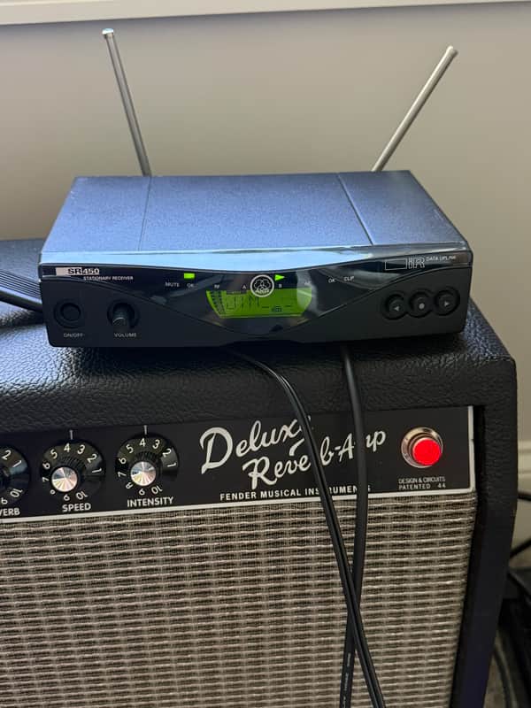 AKG WMS450 image 1