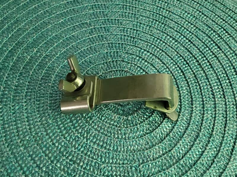 RARE & CLEAN! 1920s 1930s 1940s 1950s * Slingerland RADIO KING clamp on CYMBAL MOUNT HOLDER for L ARM * CLAMPS onto Bass Drum HOOP * Clean NICKEL * mount bracket image 1