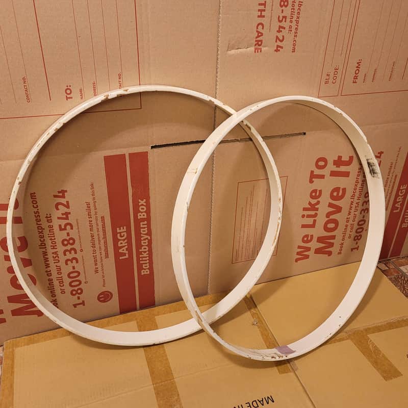 Vintage Tama Superstar 22" Piano White bass drum hoop, pair image 1