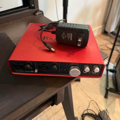 Focusrite Scarlett 6i6 2nd Gen USB Audio Interface 2016 - 2018 - Red / Black image 6