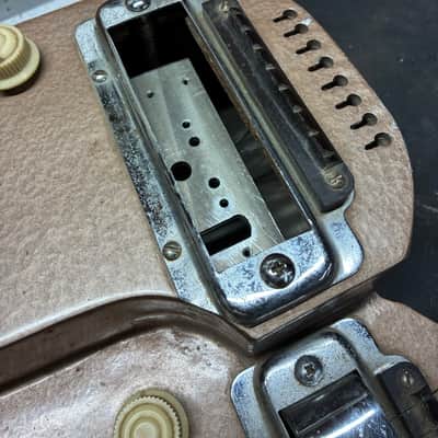 Rickenbacker DC-16 Lap Steel image 4