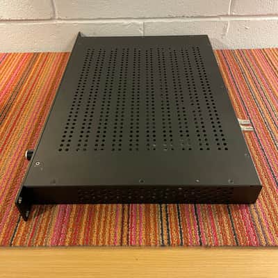 Universal Audio Apollo 16 QUAD Thunderbolt 2 Audio Interface 2010s - Black image 9