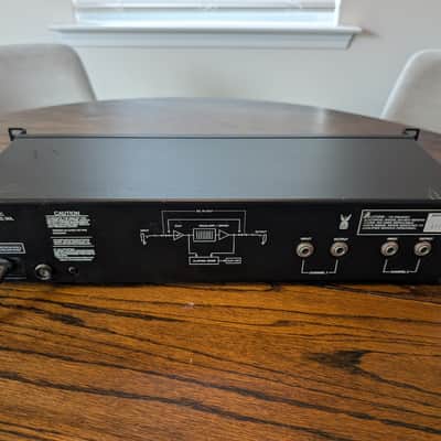 Electro-Voice EV EVT 2210 | Tapco Stereo One-Octave Equalizer | 10 Band EQ image 6