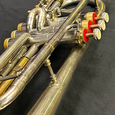 1959 C.G. Conn Connstellation Trumpet image 5