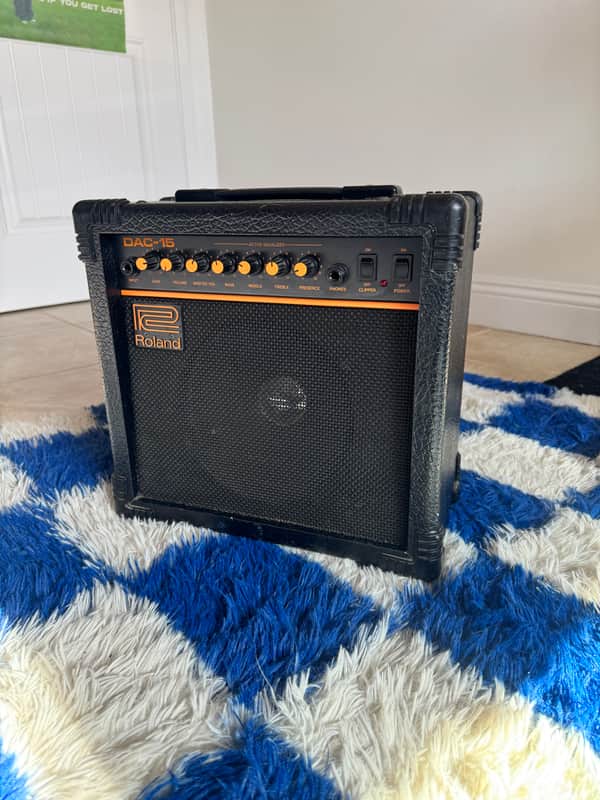 Roland DAC-15 15-Watt 1x8" Guitar Combo 1985 - 1990 - Black image 1
