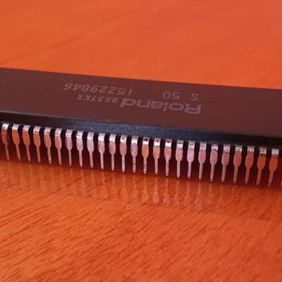 Roland S50 - IC 52 PD65006-017 - I/O Gate Array image 2