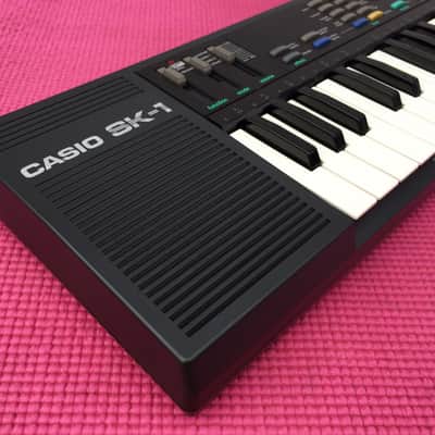 Casio SK-1 Vintage Classic Sampling Synthesizer Keyboard image 2