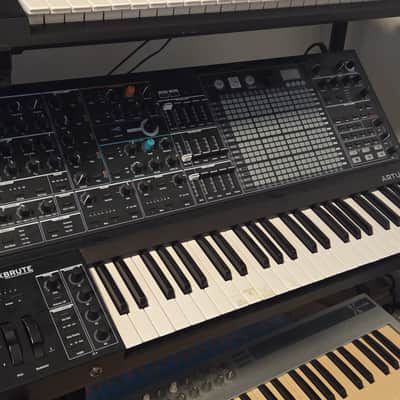 Arturia MatrixBrute Noir Edition 49-Key - Black