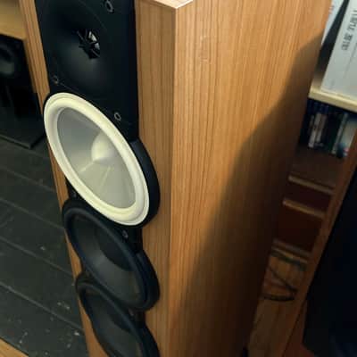 Beautiful Paradigm Monitor 9 v5 Audiophile Loudspeakers Excellent Condition image 10