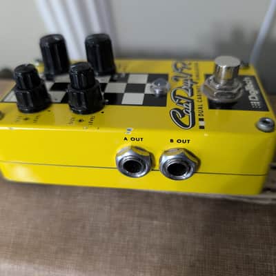 DigiTech CabDryVR Dual Cabinet Simulator 2010s - Yellow/Black/White image 4