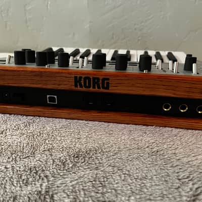 Korg Monologue Monophonic Analog Synthesizer (Silver) image 7
