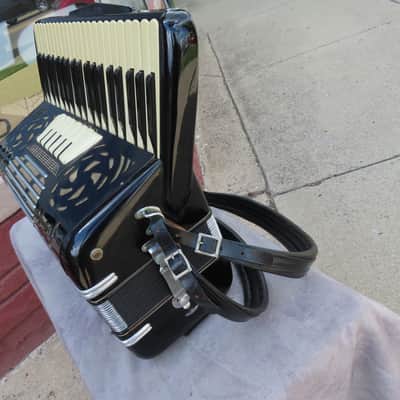 INTERNATIONAL LIRA 120 BASS ACCORDION MODEL 30 1960's BLACK EXCELLENT! image 8