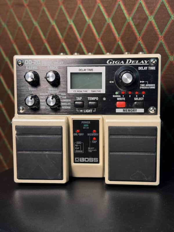Boss DD-20 Giga Delay