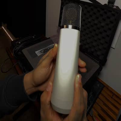 Upton Microphones 251 Large Diaphragm Multipattern Tube Condenser Microphone 2026 - Mint Green image 6