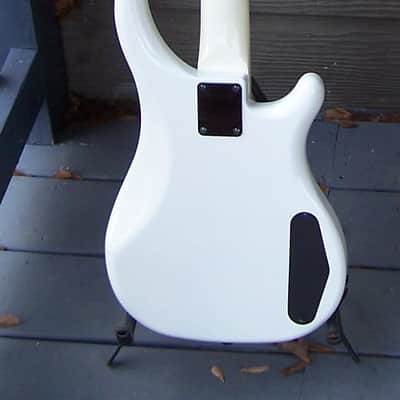 Fernandes Revolver Lefty MIJ 6 lbs. 1996 White image 2
