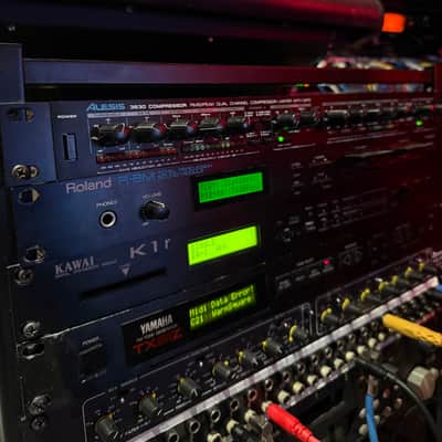 Roland R-8M DANCE and ELECTRONIC