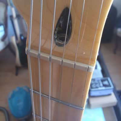 2014 Squier Cabronita Telecaster by fender sent in a case image 4