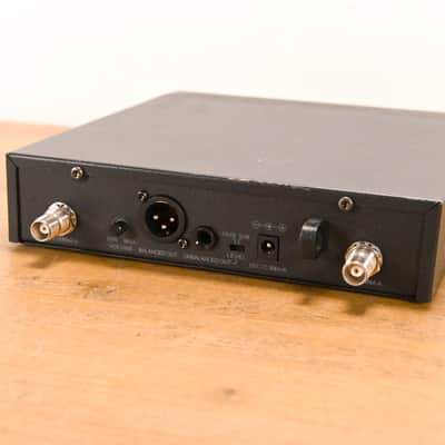 Electro-Voice (EV) R-300 Receiver w/ BP-300 Bodypack - Band C (NO PSU) CG010X0 image 5